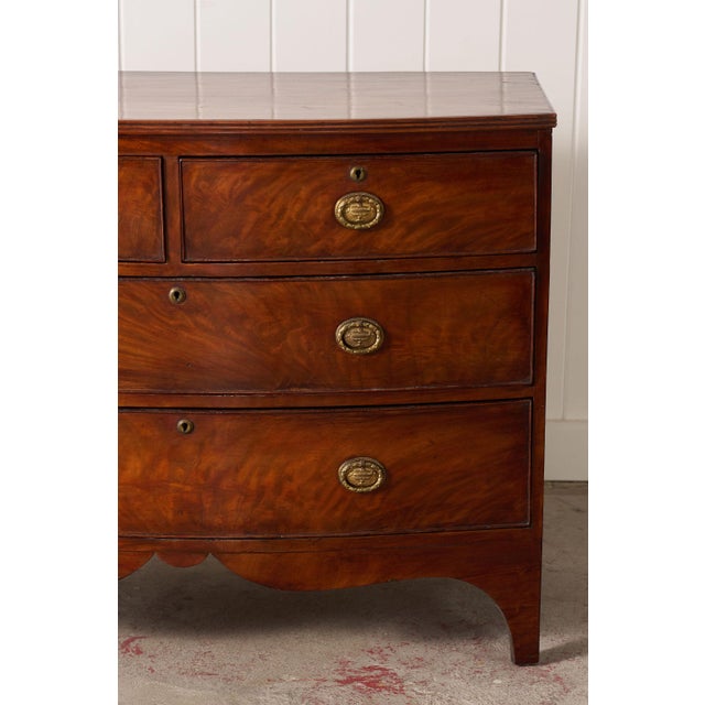 Wood 19th Century Victorian Flame Mahogany Bowfront Chest With Urn Hardware For Sale - Image 7 of 15
