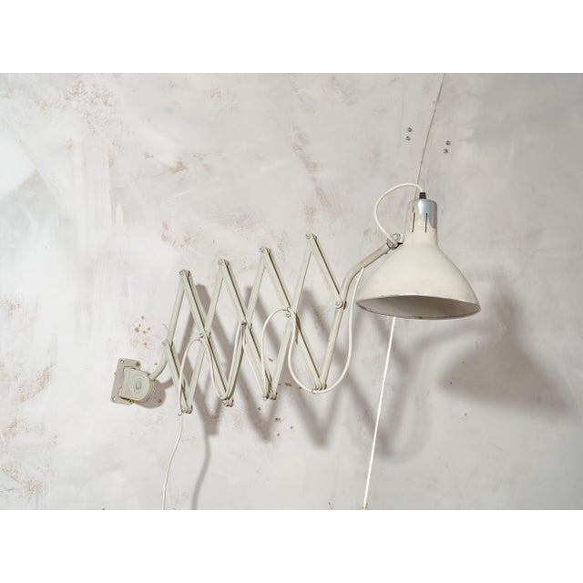 Bauhaus Model 110 Scissor Wall Lamp by H. Th. J. A. Busquet for Hala Zeist, Netherlands, 1960s For Sale - Image 14 of 14