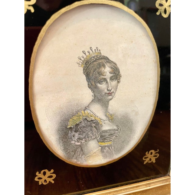 Antique Pair of Hand-Colored Napoleonic Era Portrait Engravings – Hortense De Beauharnais & Louis Desaix With Verre Églomisé Mats, Early 19th Century For Sale - Image 4 of 8