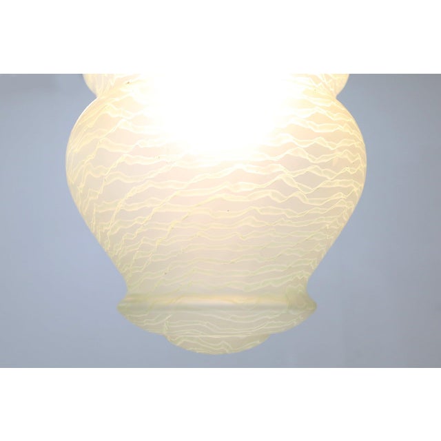 Art Deco French Pendant Lamp with Green Glass Shade, 1940 For Sale - Image 4 of 10