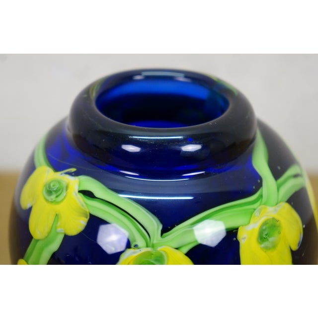 Vintage Italian Murano Laburnum Cobalt Blue Glass Bud Vase Urn 6" For Sale - Image 6 of 12