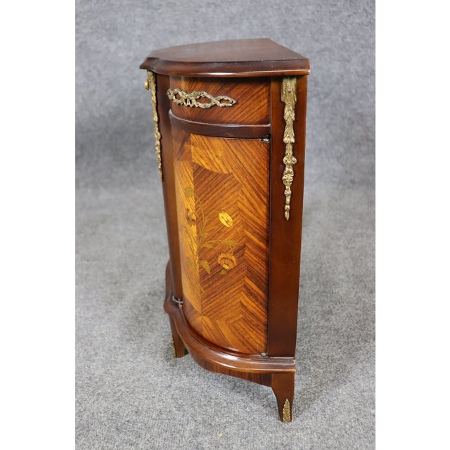 Miniature Salesman's Sample French Louis XV Inlaid Jewelery Box For Sale In Philadelphia - Image 6 of 12