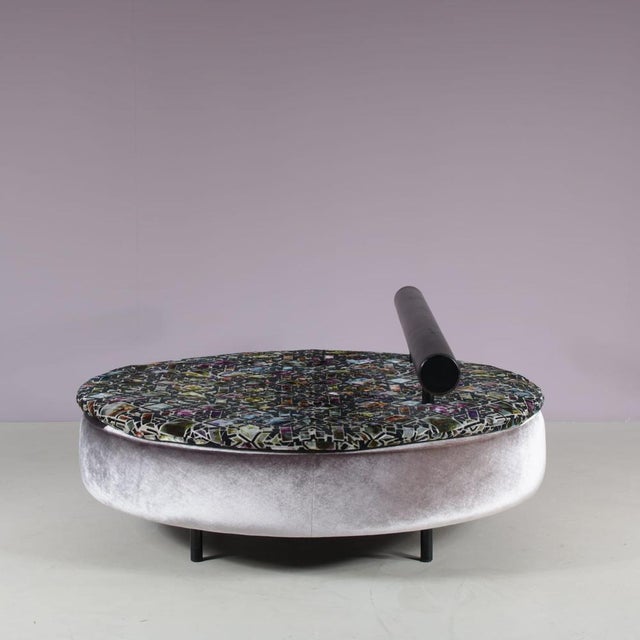 Round Loveseat in the style of Antonio Citterio, Italy, 1980s For Sale - Image 6 of 13