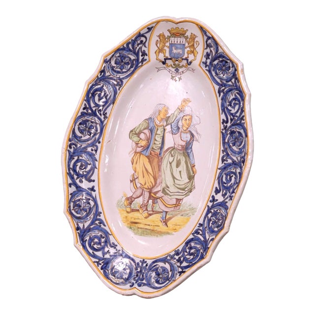 Early 20th Century French Henriot Quimper Faïence Wall Platter For Sale