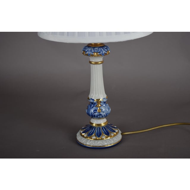 1970s Blue and White Ceramic Table Lamp with Gilded Details and Pleated Shade, 1970s For Sale - Image 5 of 10