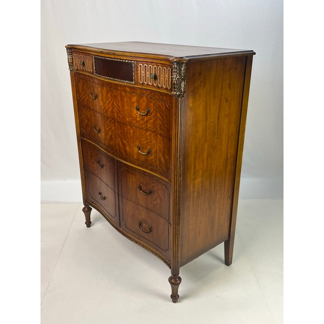 Neoclassical Early 20th Century Neoclassical Serpentine Chest of Drawers For Sale - Image 3 of 13