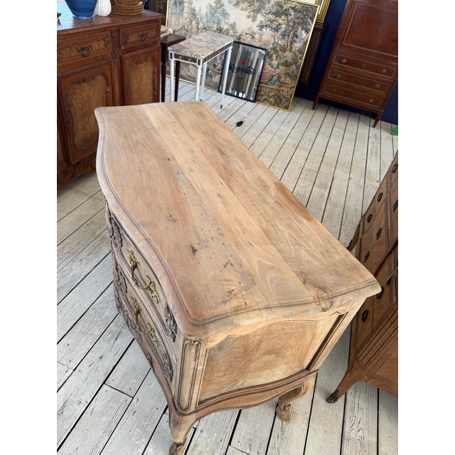 18th Century French Bleached Solid Walnut Period Chateau Chest of Drawer / Commodes For Sale - Image 11 of 12