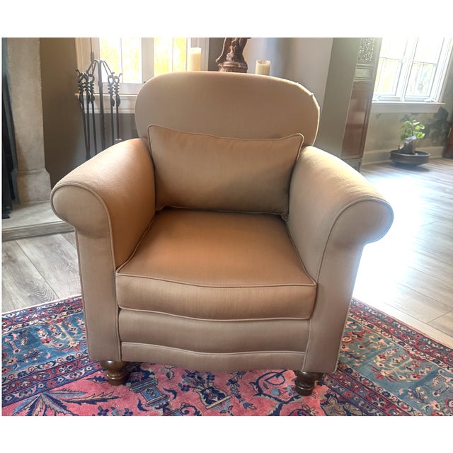 Beautiful pair of vintage designer lounge chairs, newly reupholstered (including new fill) in Holland & Sherry Andes Grain...