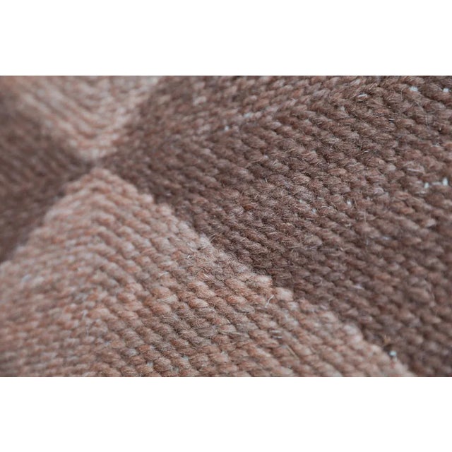 Berber Tribes of Morocco Redwood & Rust Diamond Checker Zanafi Flatweave Moroccan Runner Rug 2'5" X 8' For Sale - Image 4 of 5