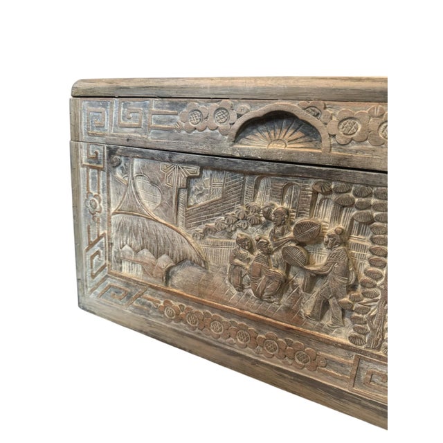 Antique Chinese Export Tea Chest For Sale - Image 4 of 15