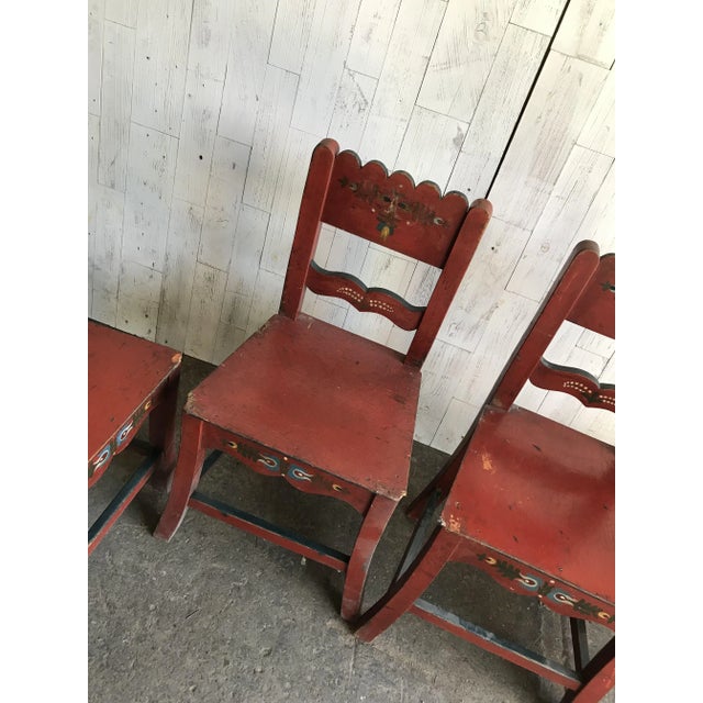 Antique Painted Wooden Dining Chairs, Set of 4, in Good conditions. Designed before 1890