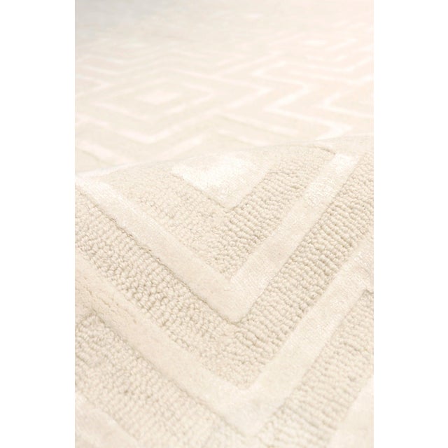 Pasargad Home Edgy Ivory Area Rug, 2' 7'' X 8' 0'' For Sale - Image 4 of 6
