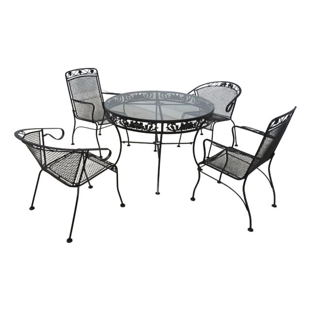 Russel Woodward Wrought Iron Table & 4 Chair Patio Set For Sale