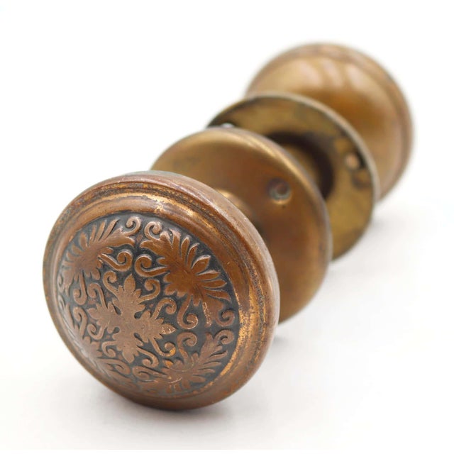 Mid 20th Century Antique Vernacular Reading Brass Passage Door Knob Set For Sale - Image 5 of 6