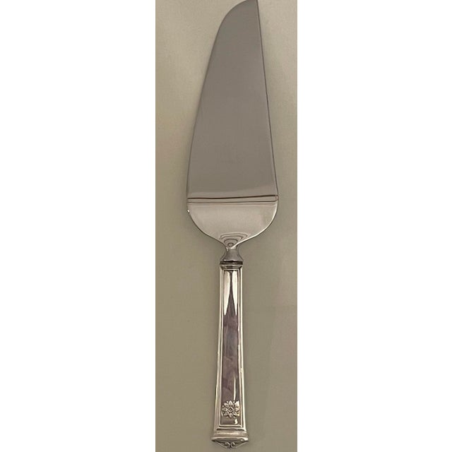 This gorgeous pie or pastry server is in Tiffany’s classic San Lorenzo pattern, first introduced in 1916. This server...