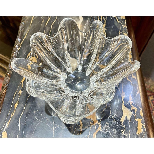 DAUM crystal trinket tray - H=11cm, L=20cm, W=20cm. This piece has an attribution mark, I am sure that it is completely...
