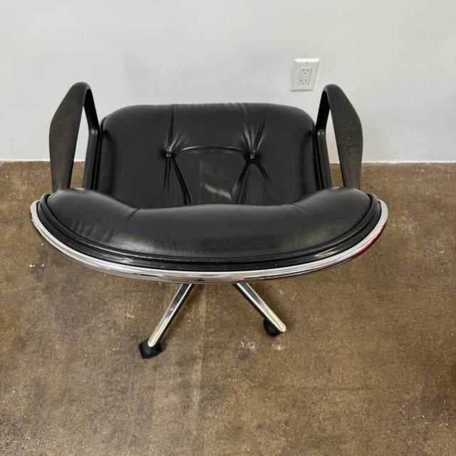 Black 1990s Pollock Executive Armchair Five Star Base on Castors For Sale - Image 8 of 11
