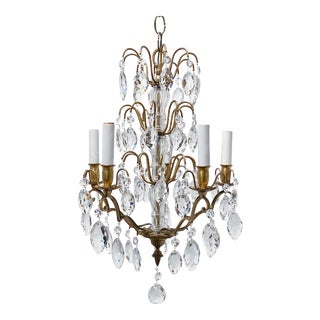 Italian Baroque Bronze Chandelier with Cut Crystals For Sale
