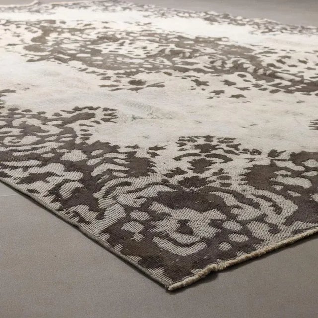 Vintage Turkish Rug in Wool For Sale - Image 4 of 10