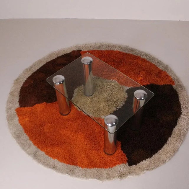 Vintage Glass and Steel Table, in Good conditions. Designed 1970 to 1979