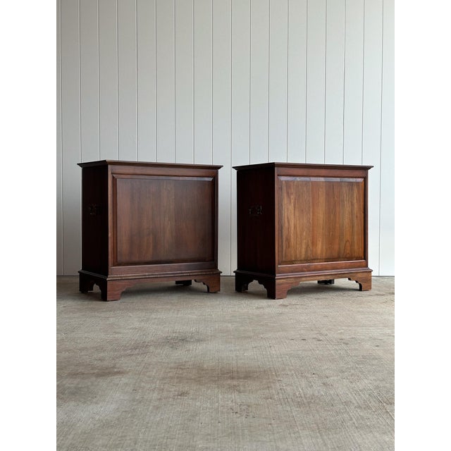 Pair of Vintage Pennsylvania House Nightstand Chests, C. 1960s For Sale - Image 10 of 17