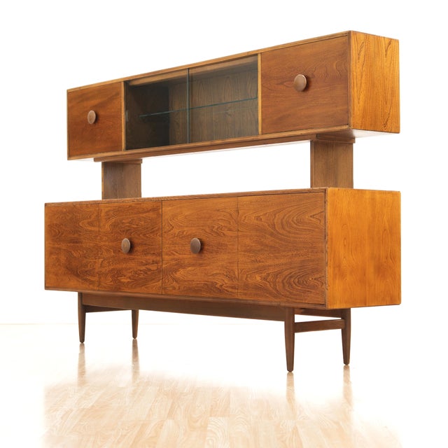 Large Mid Century Credenza and Hutch For Sale - Image 4 of 15