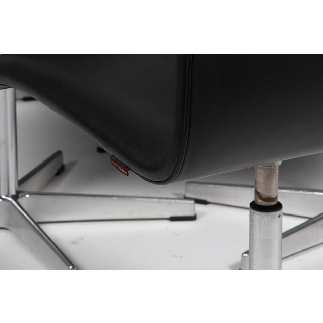 Animal Skin Oxford Chairs in Leather by Arne Jacobsen, Set of 6 For Sale - Image 7 of 10
