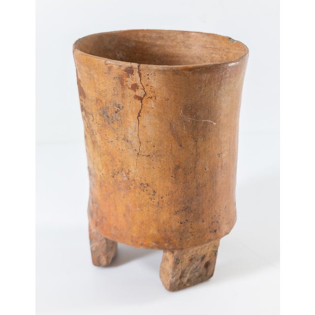 Mexican 200-500ad Pre-Columbian Teotihuacan Style Redware Pottery Tripod Vessel For Sale - Image 3 of 12