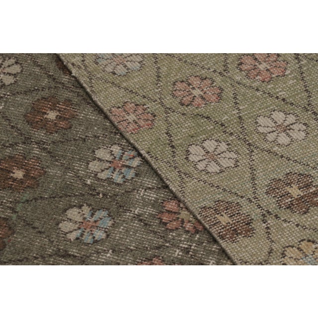 Beige Vintage Distressed Rug, Earthy Floral Geometric Patterns - Rug & Kilim For Sale - Image 8 of 8