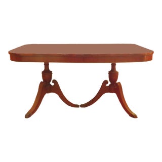 1940s Thomasville Regency Double Pedestal Mahogany Table With Leaf & Custom Pads For Sale