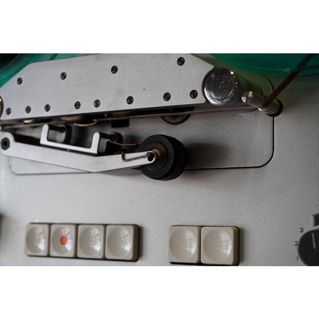Wall Stereo System by Dieter Rams for Braun, Germany, 1960s For Sale - Image 11 of 14