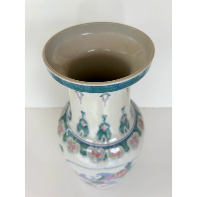 Chinoiserie Mid 20th Century Peacock Floral Chinoiserie Floor Vase For Sale - Image 3 of 10