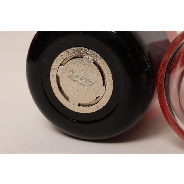 Vintage Italian Post-Modern Red and Black Salt and Pepper Mill by Guzzini For Sale - Image 11 of 12