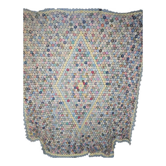 Antique American Folk Art Dimensional Padded Button Center Yo-Yo Quilt With Geometric Diamond Pattern For Sale