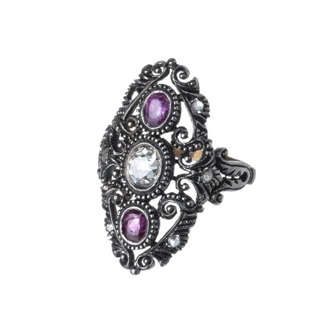 Black Antique Jewelry Ring in 19.2K Gold and Silver For Sale - Image 8 of 8