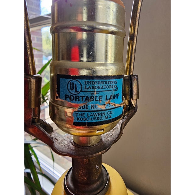 Pair of Vintage Yellow Ginger Jar 3-Way Lamps For Sale - Image 10 of 10