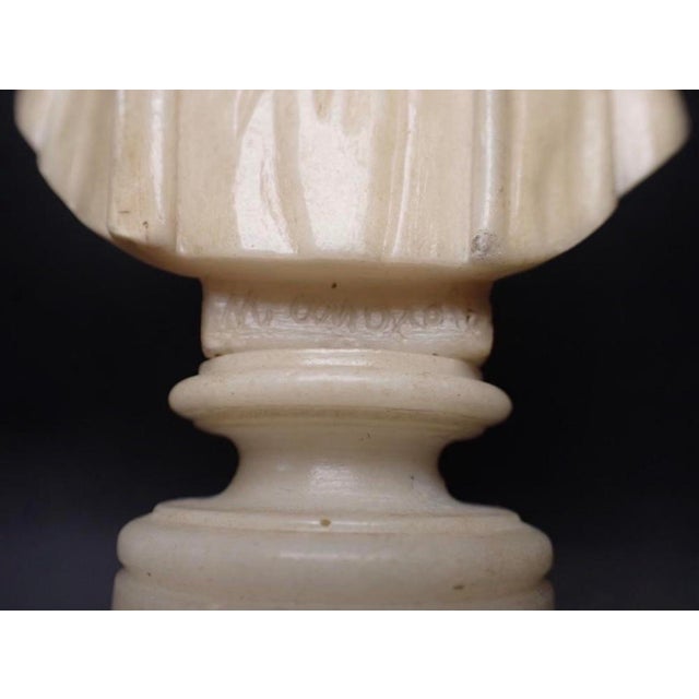19th Century Italian Antique Carved Alabaster Grand Tour Portrait Bust of Michelangelo Buonarroti For Sale In Palm Springs - Image 6 of 9
