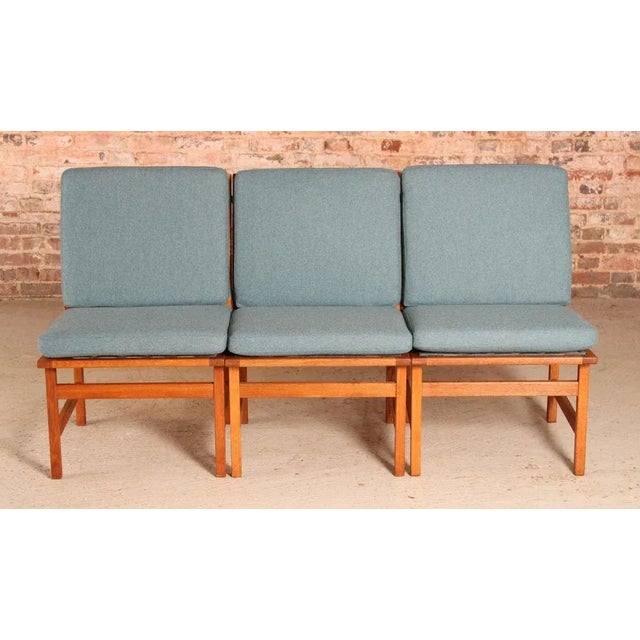 Vintage Danish Model 3232 Lounge Chairs in Oak by Borge Mogensen for Fredericia Stolefabrik, 1960s, Set of 4 For Sale - Image 4 of 15