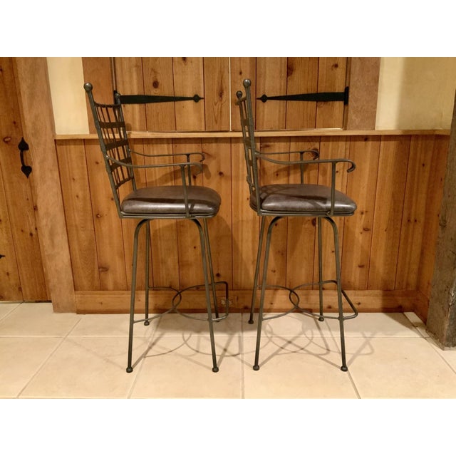 Transitional Late 20th Century Vintage Charleston Forge Swivel Kitchen Counter/Barstools - A Pair For Sale - Image 3 of 10