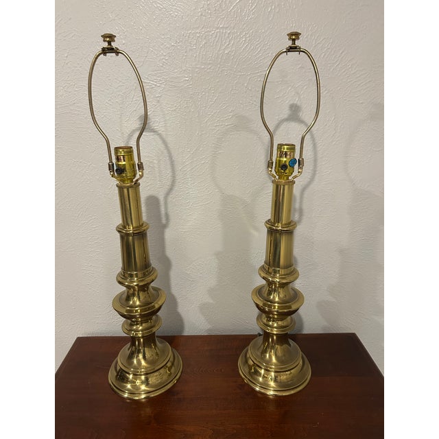 Traditional Vintage Stiffel Brass Table Lamps - Pair For Sale - Image 3 of 12