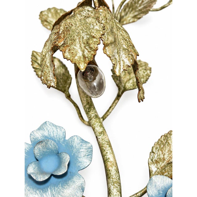 Vintage Italian Florentine Style Tole Metal Leaf Flowers Wall Sconce For Sale - Image 4 of 8
