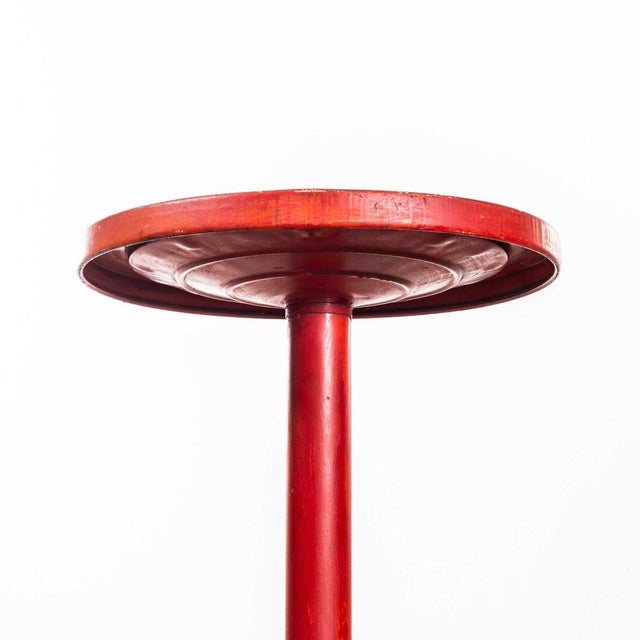 1950s Round Red Side Table from Tolix, 1950s For Sale - Image 5 of 6