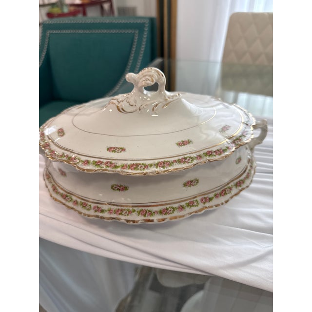 Ceramic Early 20th Century Hudson Made by Homer Laughlin China Company Covered Vegetable Serving Bowl / Covered Casserole (Tureen-Style Serving Dish) For Sale - Image 7 of 7