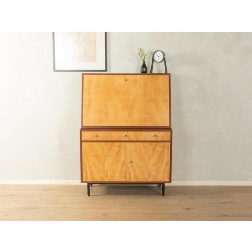 1950s Writing Desk, Oldenburger Möbelwerkstätten Very good workmanshipHigh-quality materialsMade in Germany, Manufacturer:...