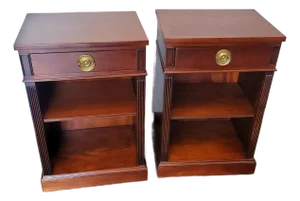 Chippendale Pair of Nightstands Bedside Stands Mahogany Kittenger Company