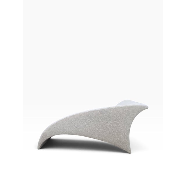 Mid-Century Modern Mid 20th Century Postmodern Vladimir Kagan Marilyn Chaise Lounge Newly Reupholstered For Sale - Image 3 of 11
