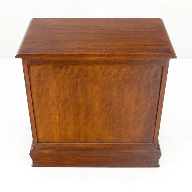 Thomasville Chippendale Style Solid Cherry 4 Drawers Nightstand End Table MINT For Sale - Image 6 of 15