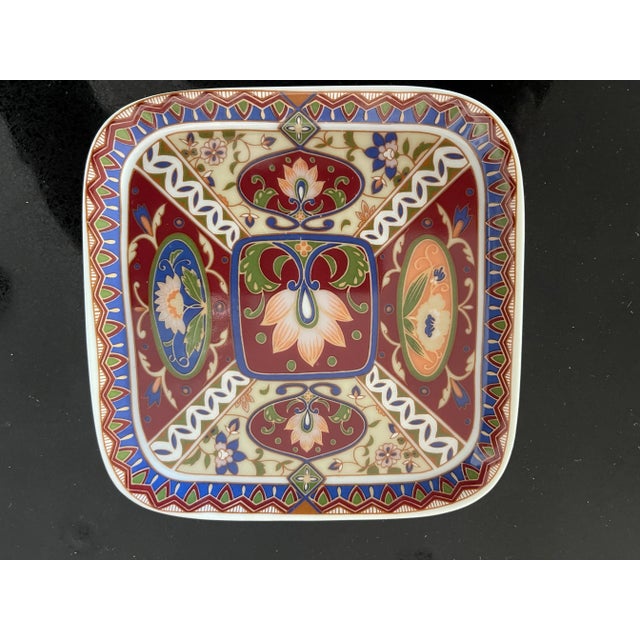 Here are set of Imari Sushi Sashimi square dishes that are perfect size. Love the vibrant colors and design. These are...