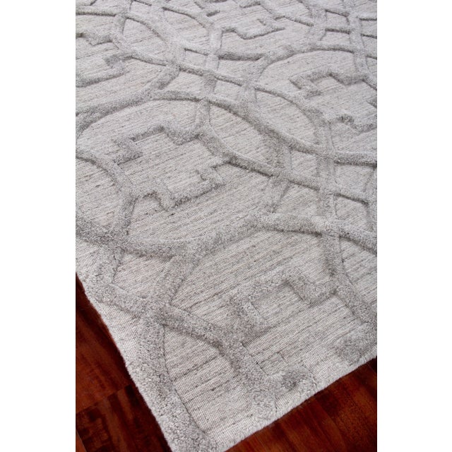 Textile Wellington Silver Hand loom Wool Area Rug - 8'x10' For Sale - Image 7 of 8