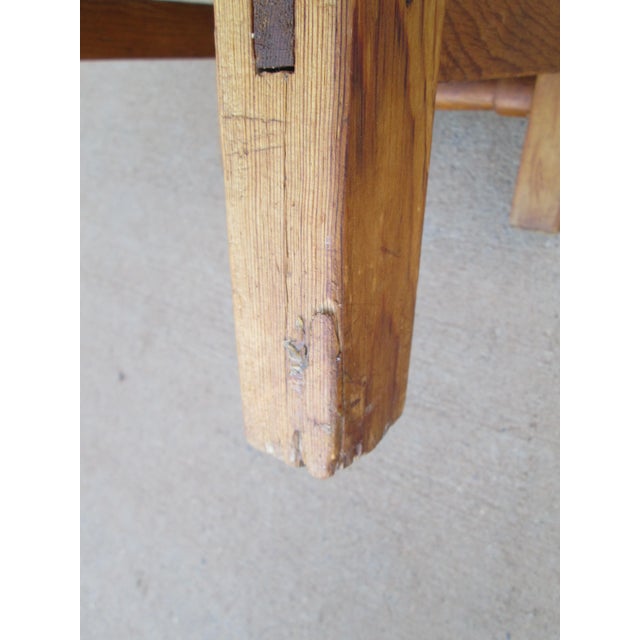 Early 20th Century New Mexico Handmade Wpa Spanish Colonial Revival Pine Chair For Sale - Image 16 of 17